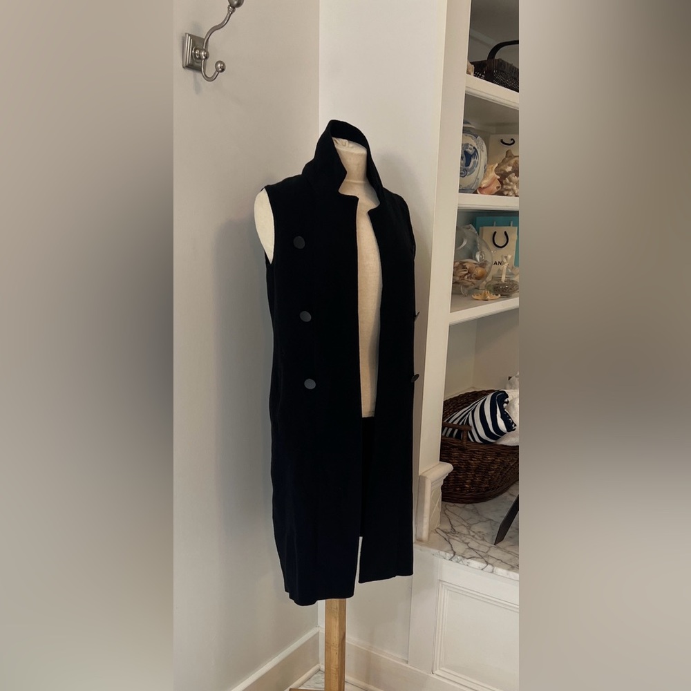 Elegant Black Sleeveless Coat Rachel Zoe Size 8 MINT